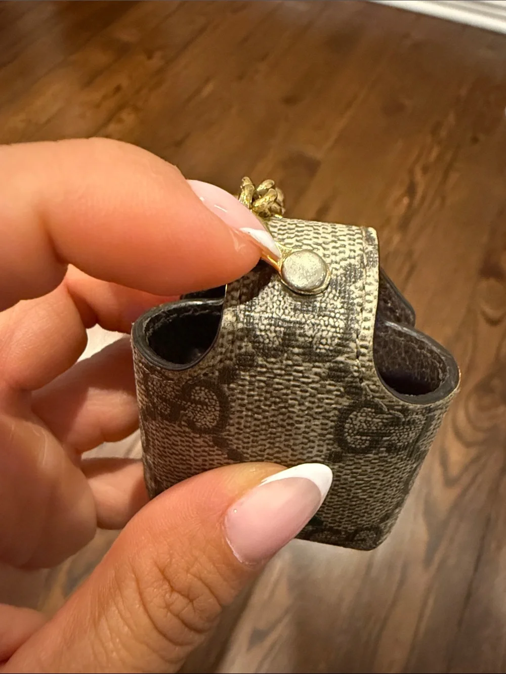 Gucci Beige Monogram Key & Air Pods with Gold Hardware